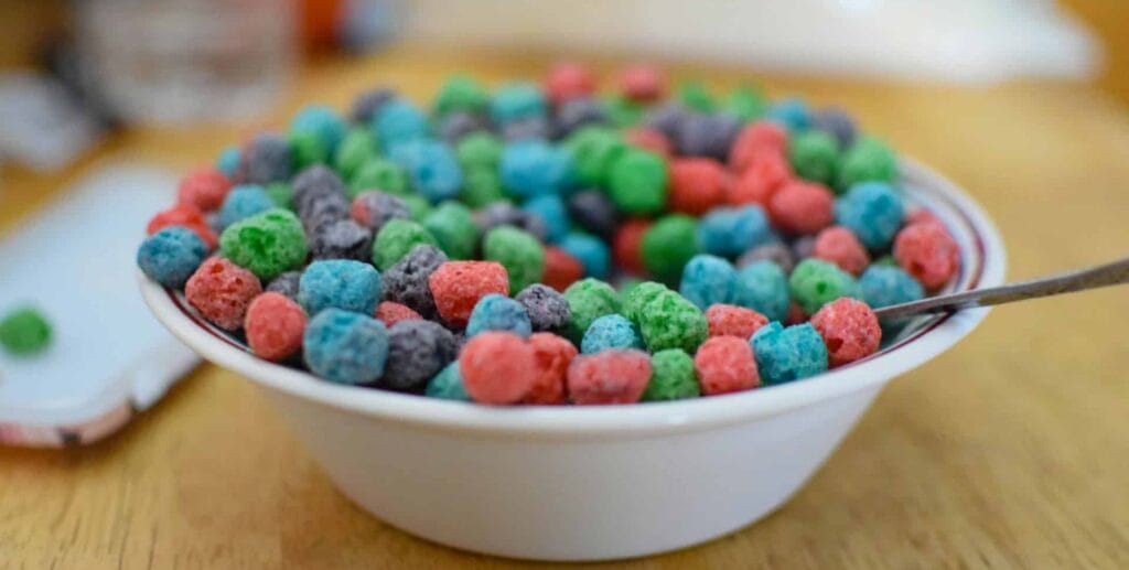 What foods are considered ultra-processed (Nova 4)? And what role do they play in colorectal cancer?