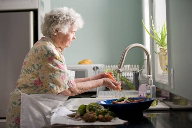 Petit-déjeuner: le décaler de 60 minutes après 60 ans augmente la mortalité de 8%